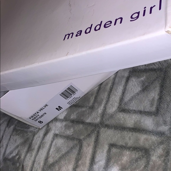 Beautiful Blue Velvet Thigh high boots - Picture 7 of 7